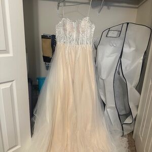 Birdie Bridal Wedding Dress